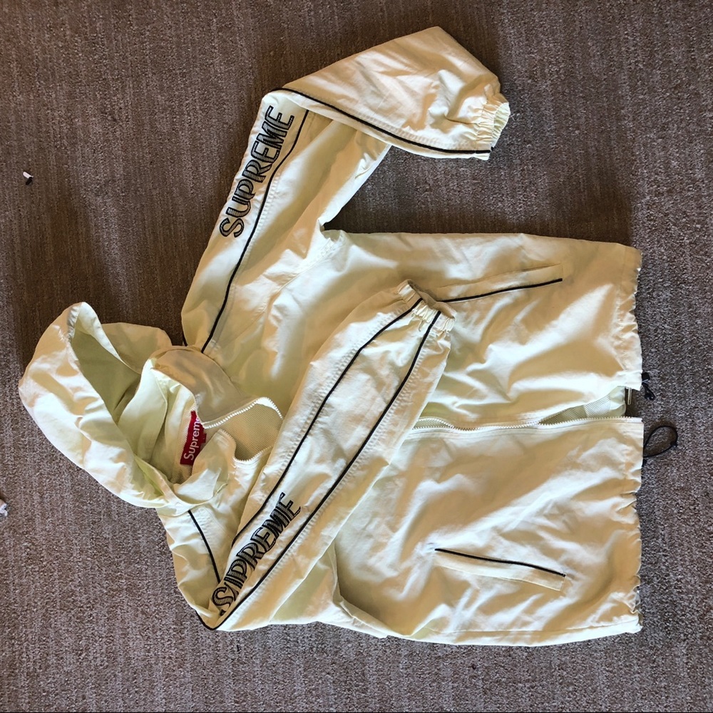 SUPREME Windbreaker Jacket GREAT CONDITION